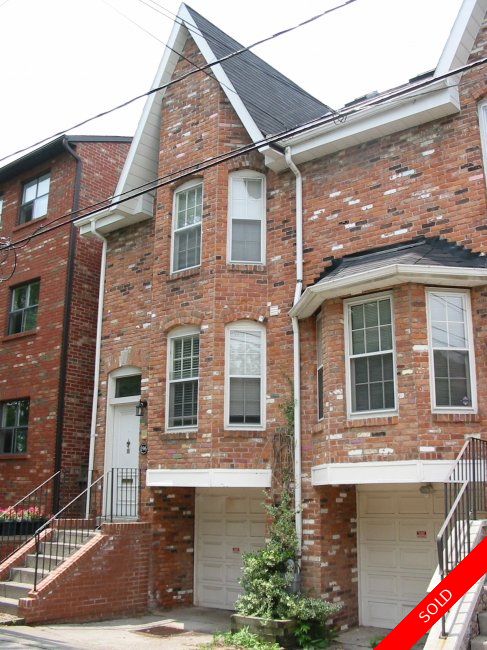 Toronto Semi-detached for sale: 2 bedroom (Listed 2006-07-04)