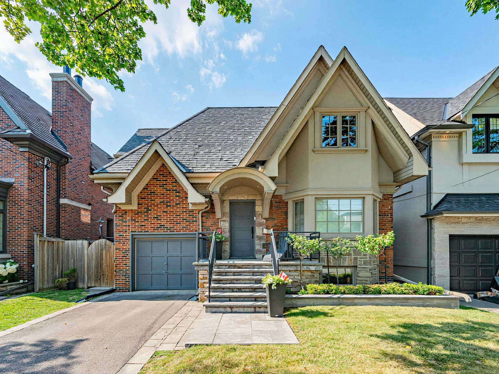 Leaside Detached for sale: 3+1 (Listed 2026-07-15)