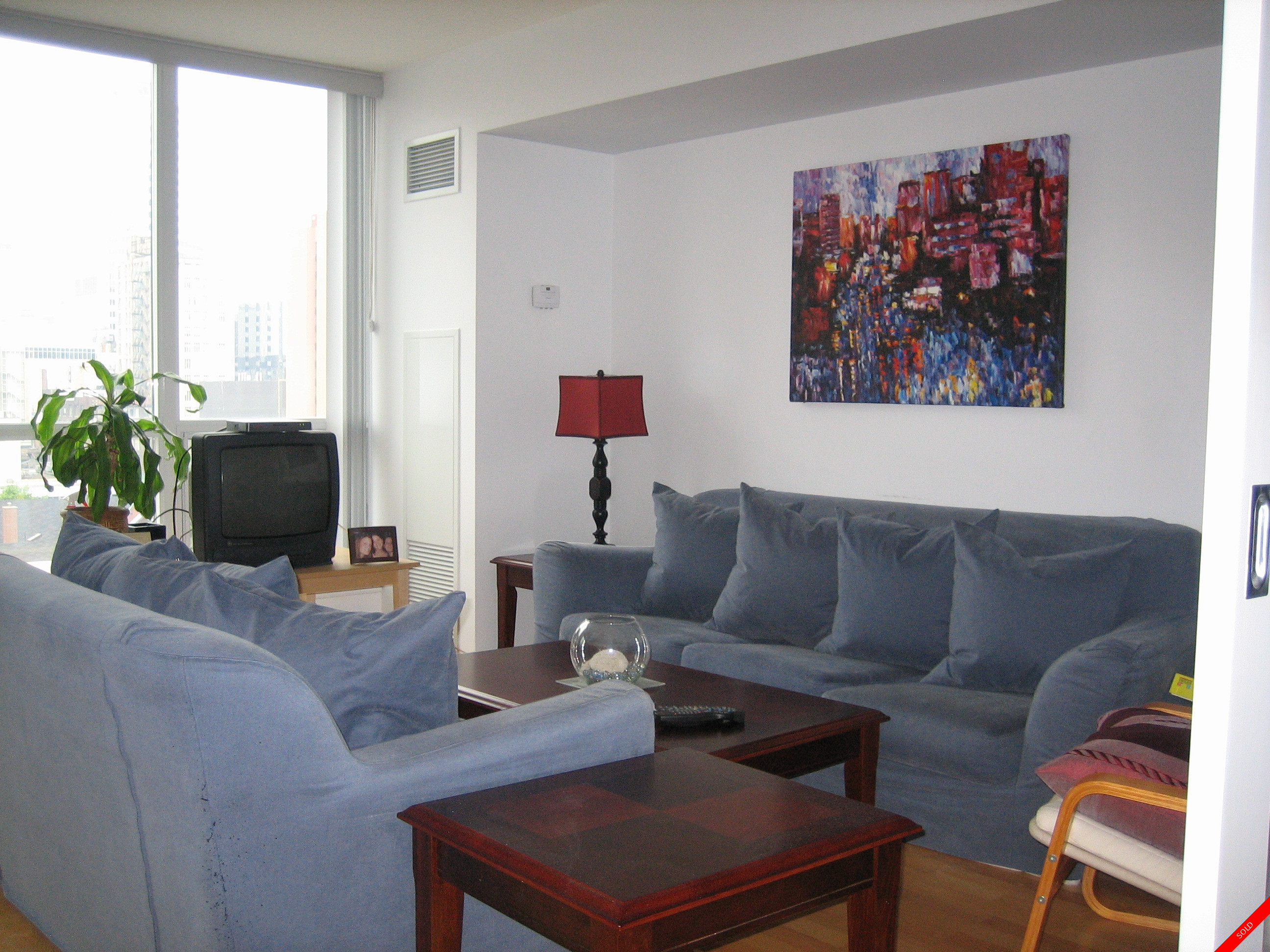 Downtown Condo for sale: 1 bedroom (Listed 2007-07-04)
