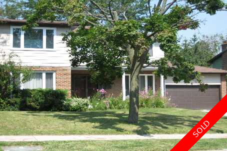 Denlow Estates Detached for sale: 4 bedroom (Listed 2009-09-10)