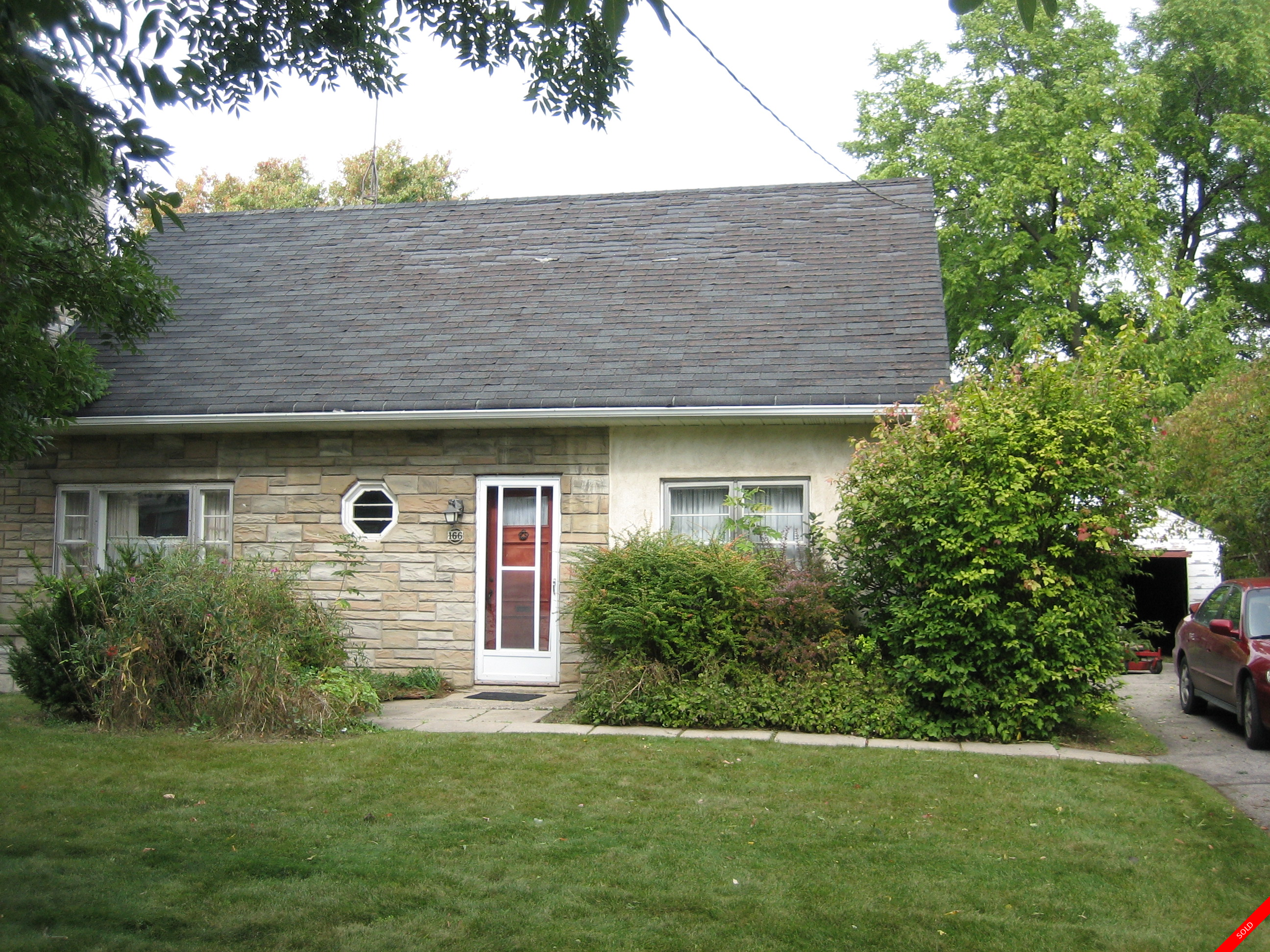 Yonge & Finch Detached for sale: 2 bedroom (Listed 2009-10-07)