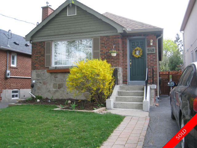 Leaside Detached for sale: 2 bedroom (Listed 2010-04-22)
